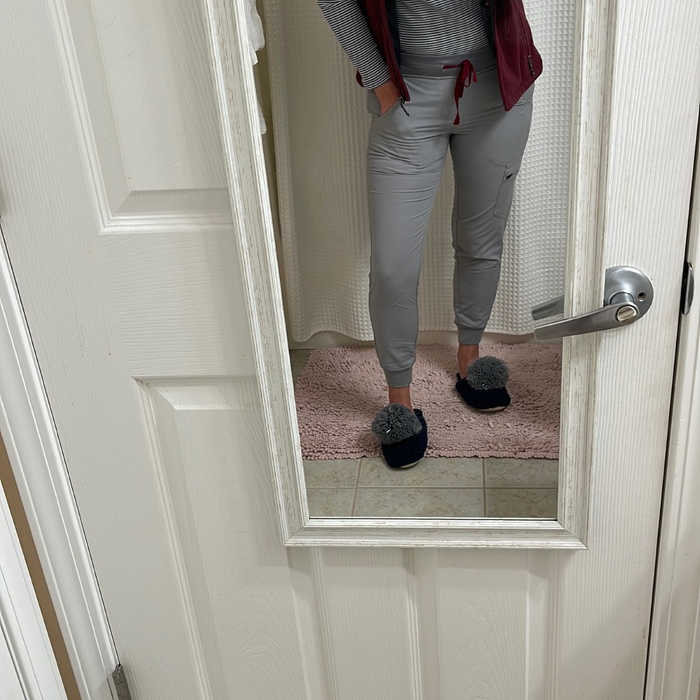 Figs pants